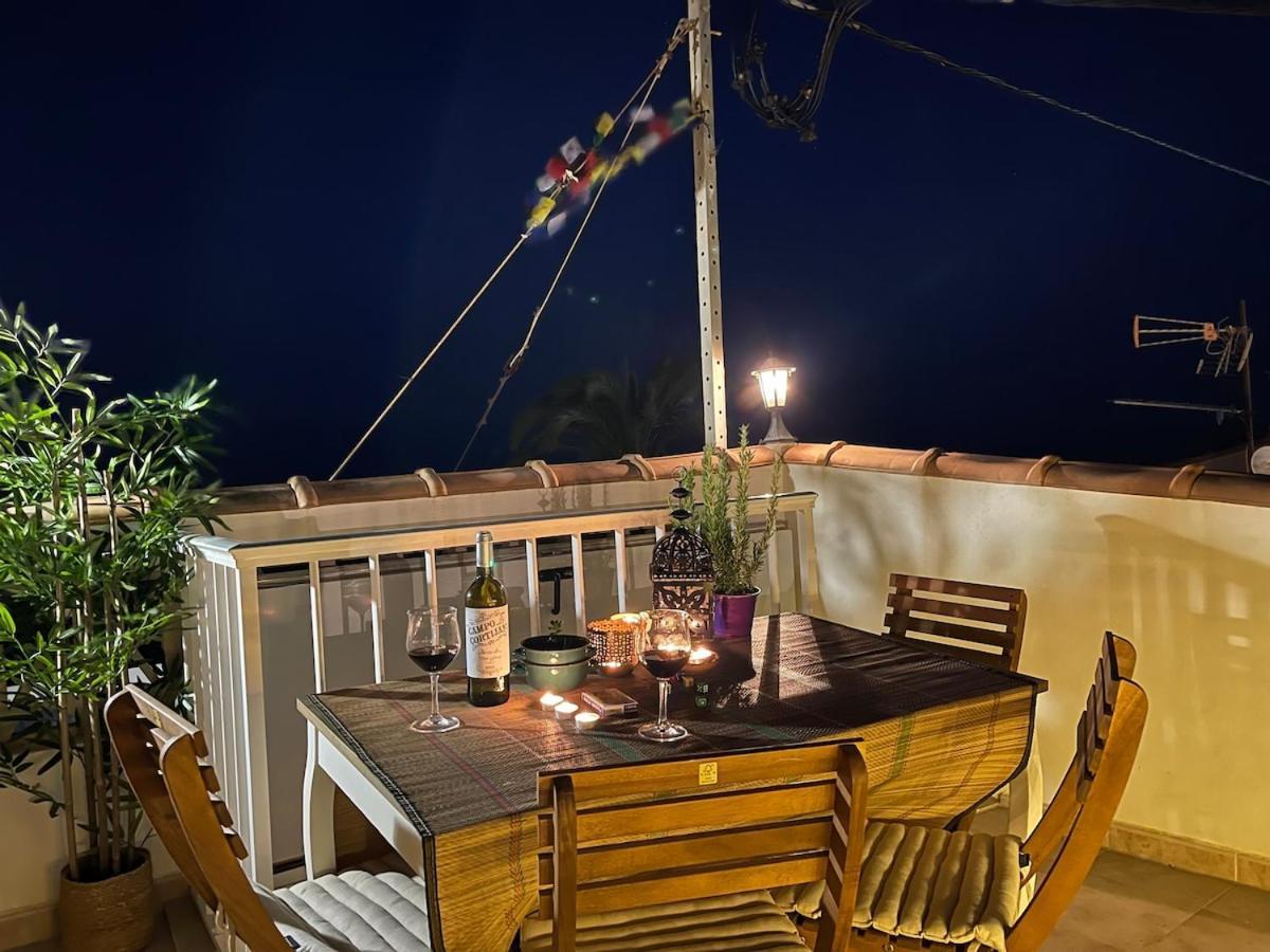 Oldtown Family House With Amazing Terrace - 3 Minutes From Beach! บิยาโฮโยซา ภายนอก รูปภาพ
