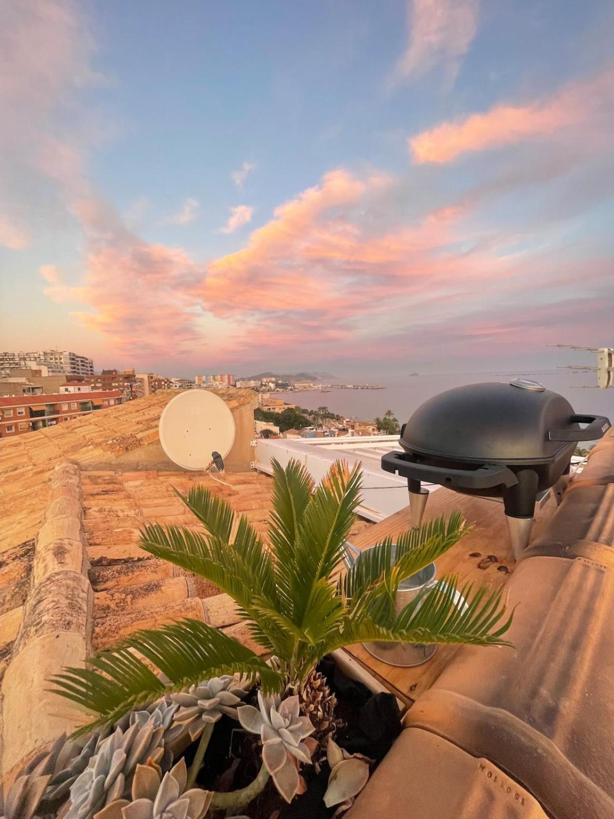 Oldtown Family House With Amazing Terrace - 3 Minutes From Beach! บิยาโฮโยซา ภายนอก รูปภาพ