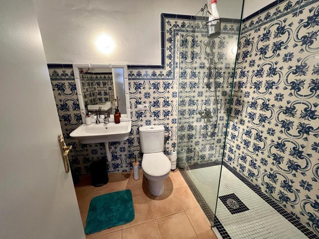 Oldtown Family House With Amazing Terrace - 3 Minutes From Beach! บิยาโฮโยซา ภายนอก รูปภาพ
